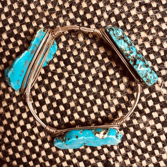 Bourbon and Boweties Turquoise Blue Stone Bracelet - Picture 3 of 5